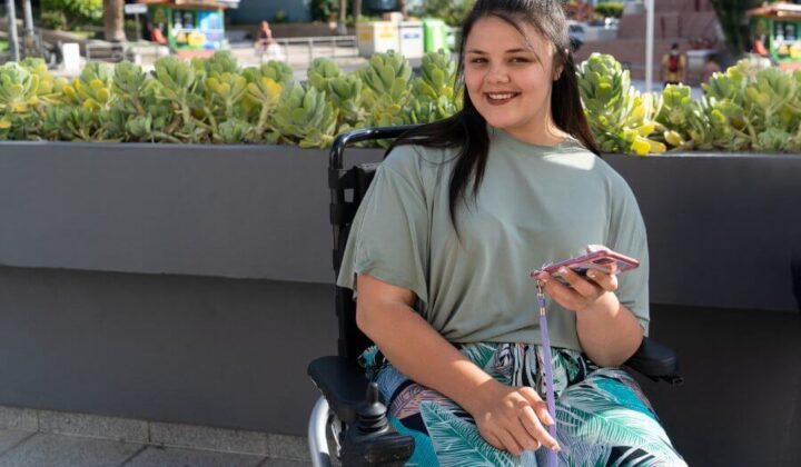 Young woman outdoors on the phone